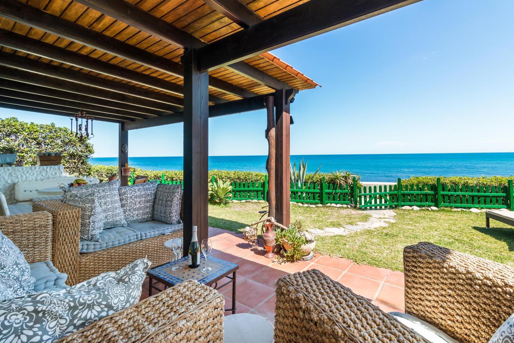 Beach Villa Dorada Εστεπόνα Εξωτερικό φωτογραφία